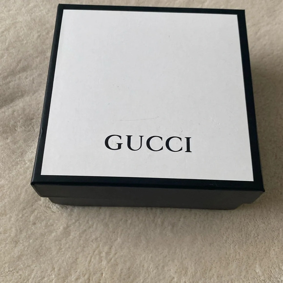 Gucci small box 5*5.2” - Picture 1 of 4